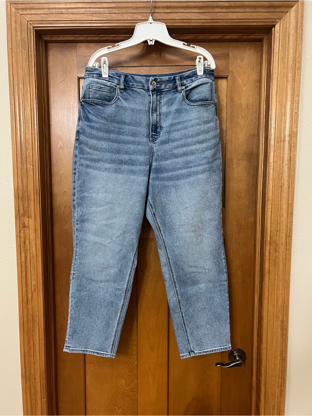 American Eagle Curvy Mom Jeans Size 14 SHORT
